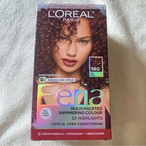 L'Oreal Feria Multi-Faceted Shimmering Colour 560 Hot Chili - Deep Red Brown